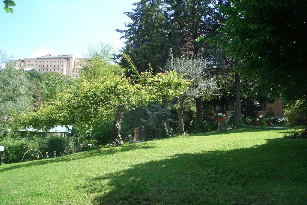 King Hotel Fiuggi Εξωτερικό φωτογραφία