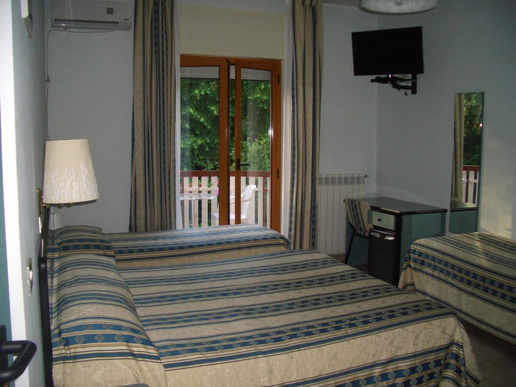 King Hotel Fiuggi Εξωτερικό φωτογραφία