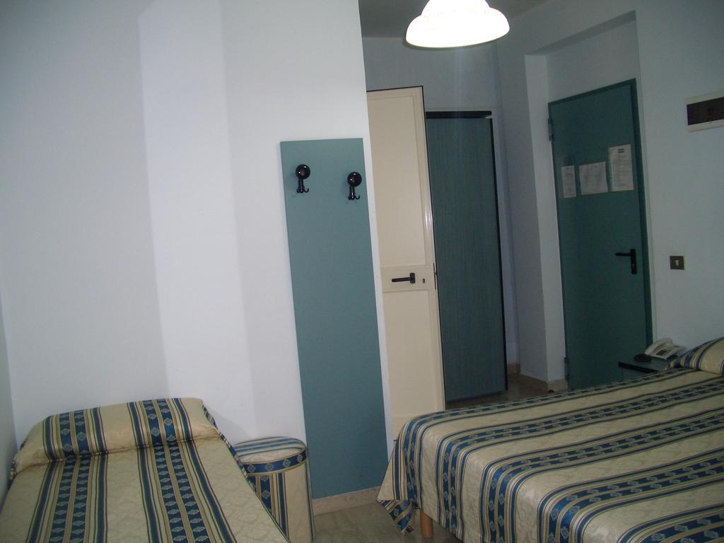 King Hotel Fiuggi Εξωτερικό φωτογραφία