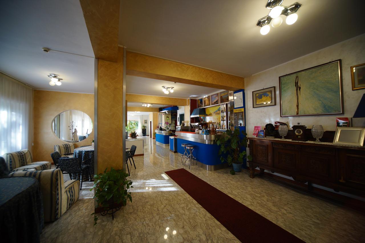 King Hotel Fiuggi Εξωτερικό φωτογραφία