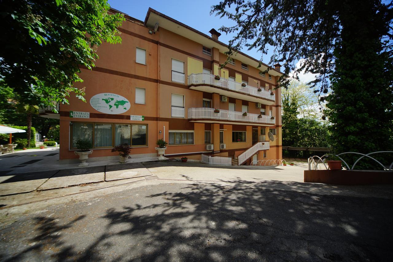 King Hotel Fiuggi Εξωτερικό φωτογραφία
