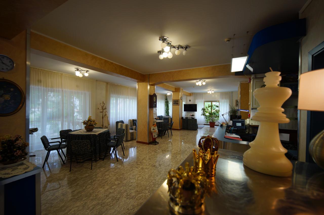 King Hotel Fiuggi Εξωτερικό φωτογραφία